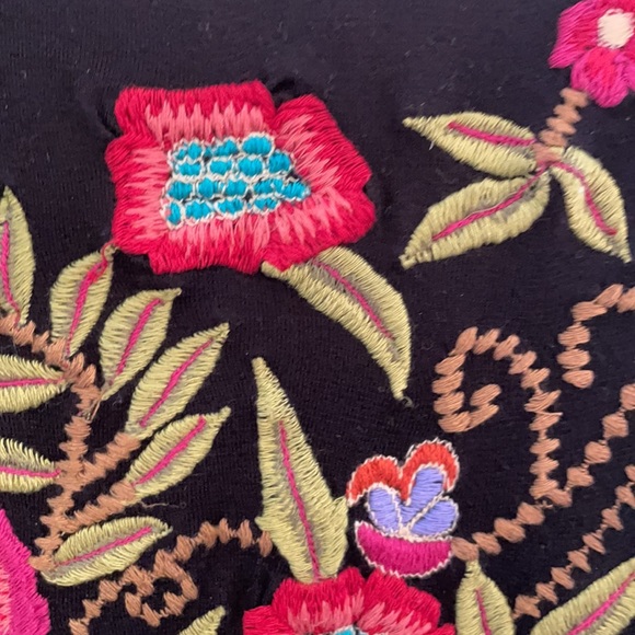 Embroidered Ladies Top - Picture 4 of 6